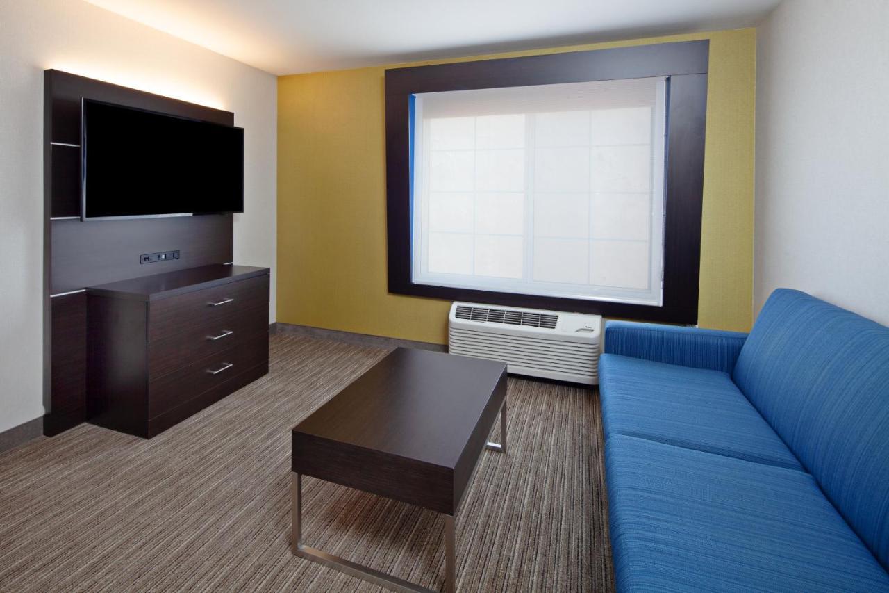 Holiday Inn Express & Suites Oakland - Airport By Ihg Экстерьер фото
