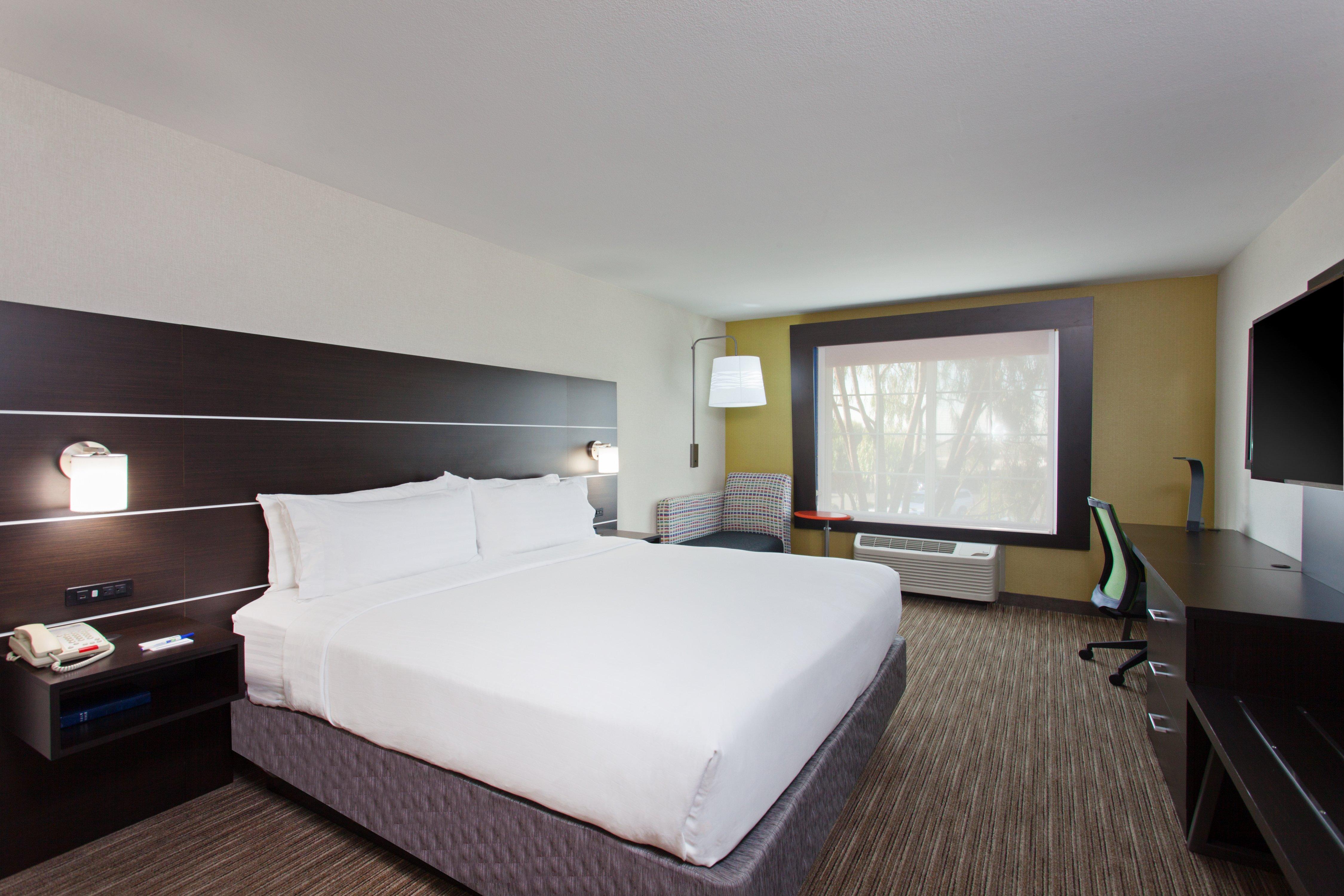 Holiday Inn Express & Suites Oakland - Airport By Ihg Экстерьер фото