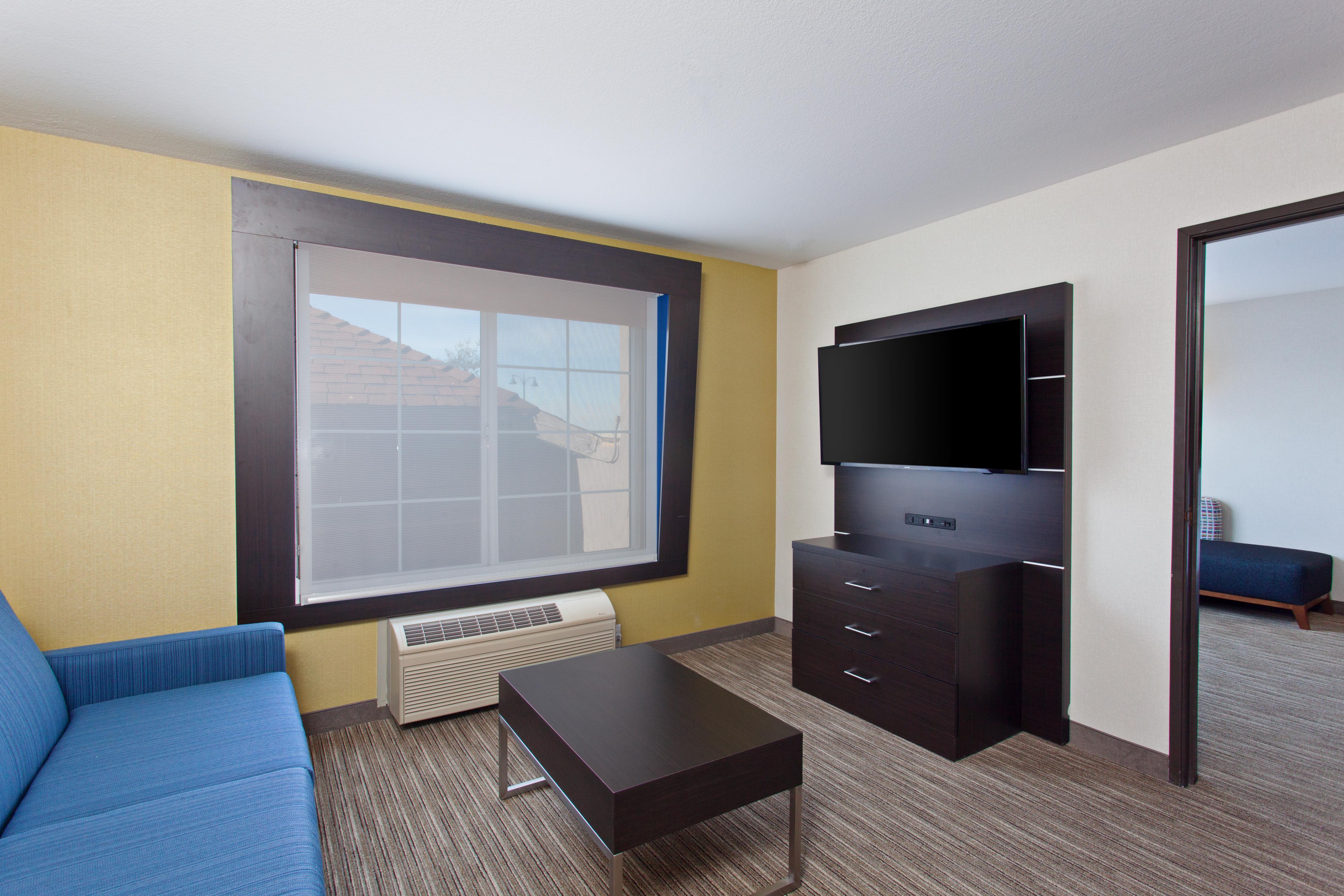 Holiday Inn Express & Suites Oakland - Airport By Ihg Экстерьер фото