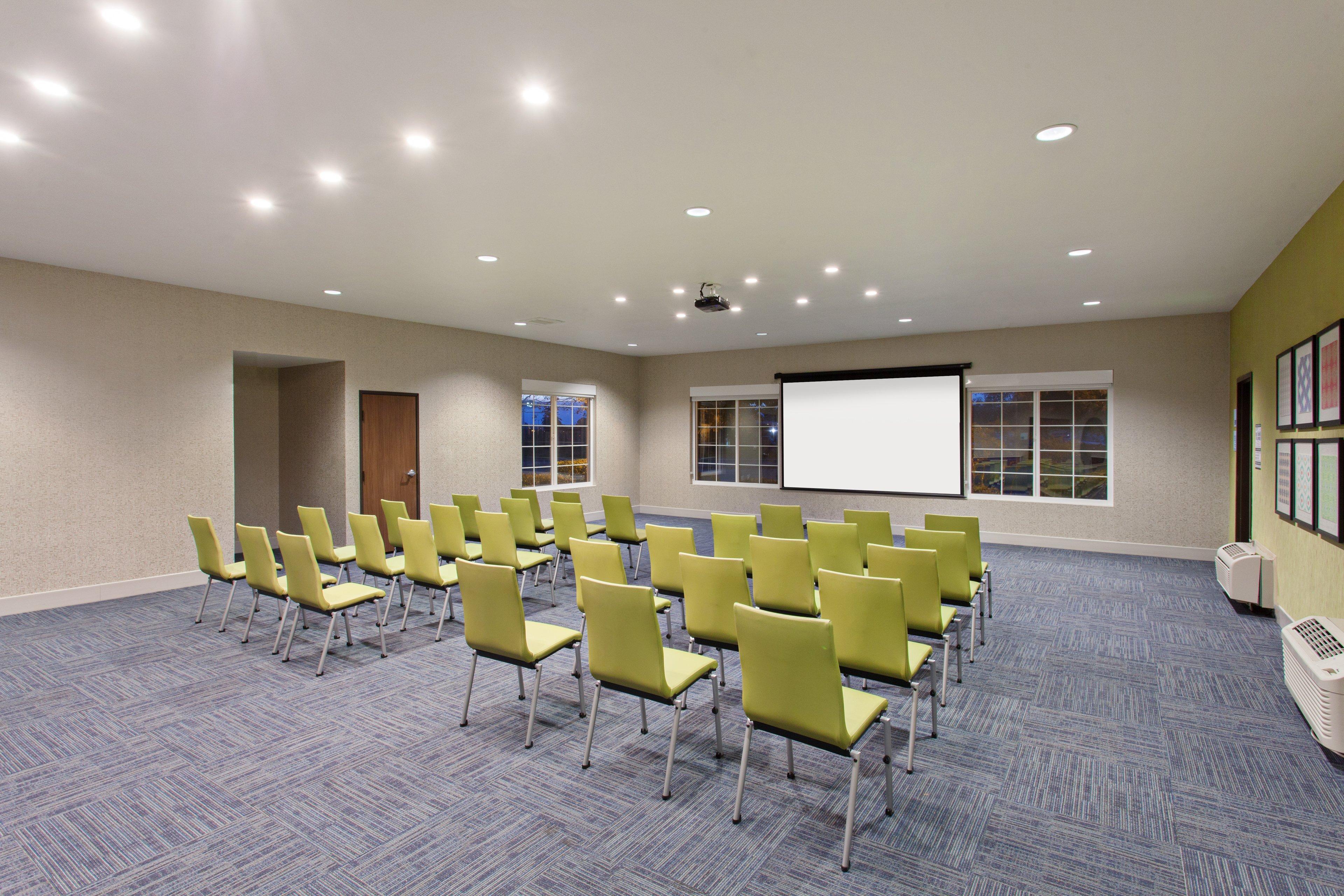 Holiday Inn Express & Suites Oakland - Airport By Ihg Экстерьер фото
