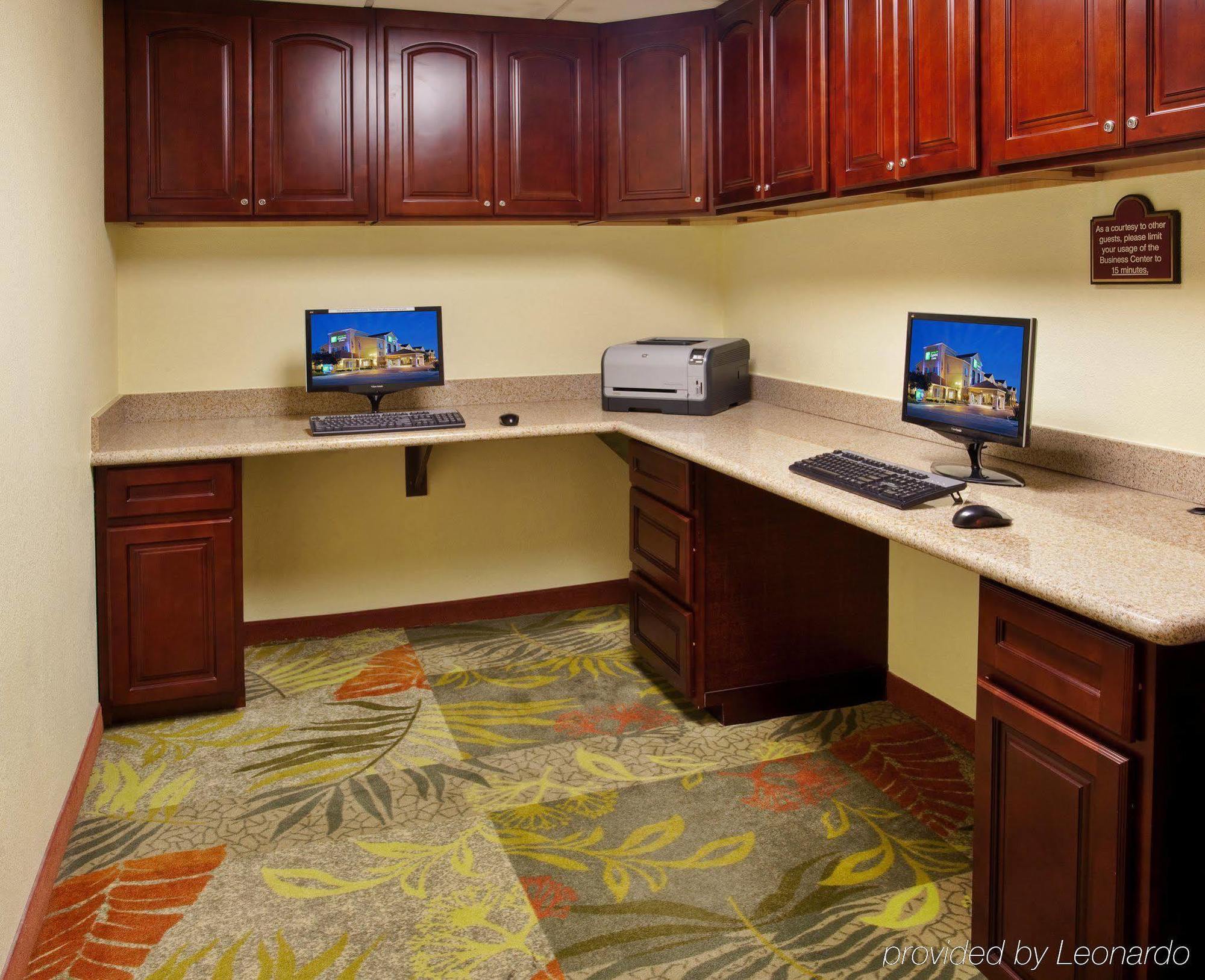 Holiday Inn Express & Suites Oakland - Airport By Ihg Экстерьер фото